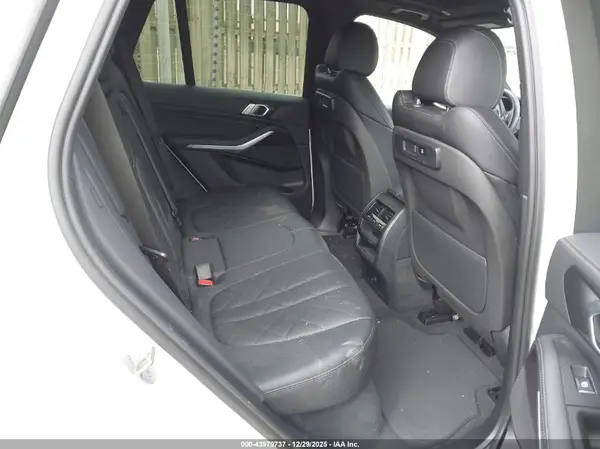 5UXTA6C00P9N55401 2023 BMW X5 - Image 8