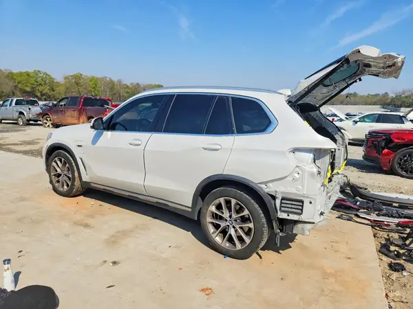 5UXTA6C00P9N87703 2023 BMW X5 - Image 2