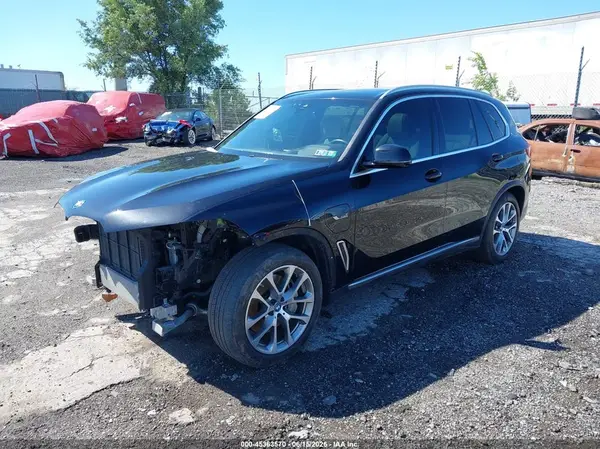5UXTA6C00P9R06548 2023 BMW X5 - Image 2