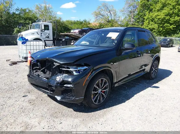 5UXTA6C00P9R21244 2023 BMW X5 - Image 2