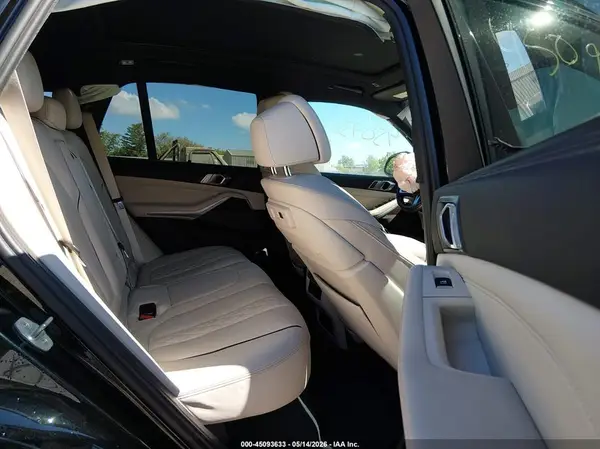 5UXTA6C00P9R21244 2023 BMW X5 - Image 8