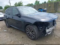 5UXTA6C01N9J99912 2022 BMW X5