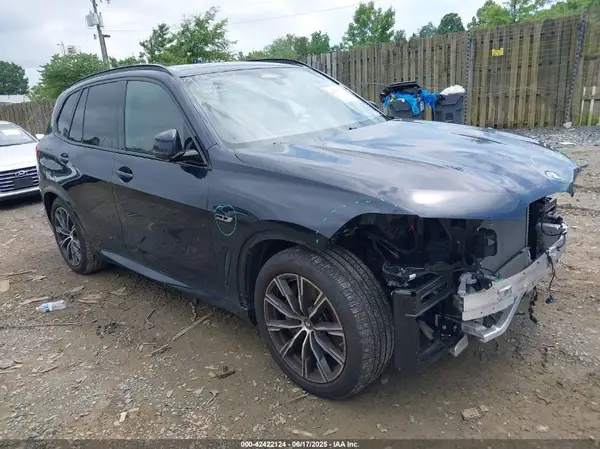 5UXTA6C01N9J99912 2022 BMW X5 - Image 1