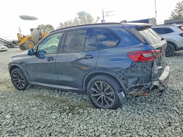 5UXTA6C01N9L50702 2022 BMW X5 - Image 2