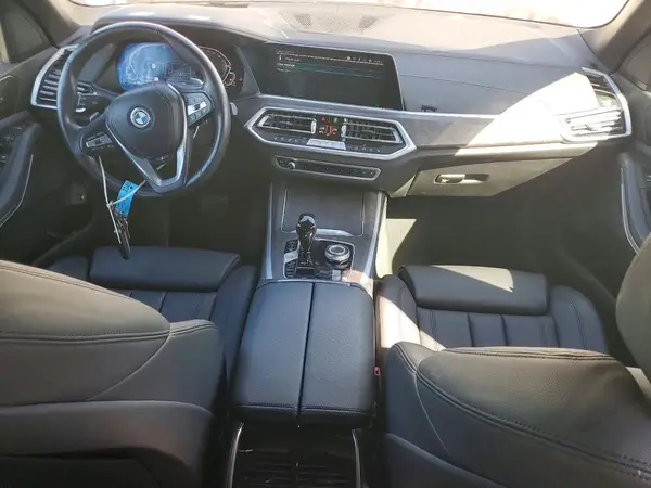 5UXTA6C01N9L76149 2022 BMW X5 - Image 8