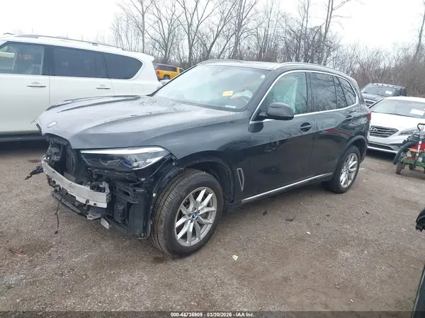 5UXTA6C01P9N55536 2023 BMW X5 - Image 2