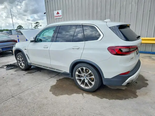 5UXTA6C01P9N92618 2023 BMW X5 - Image 2