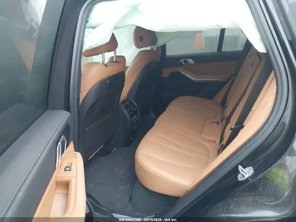 5UXTA6C01P9P11901 2023 BMW X5 - Image 8