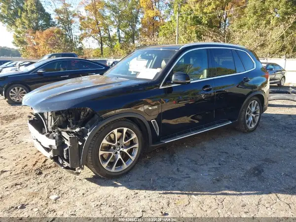 5UXTA6C01P9P17326 2023 BMW X5 - Image 2