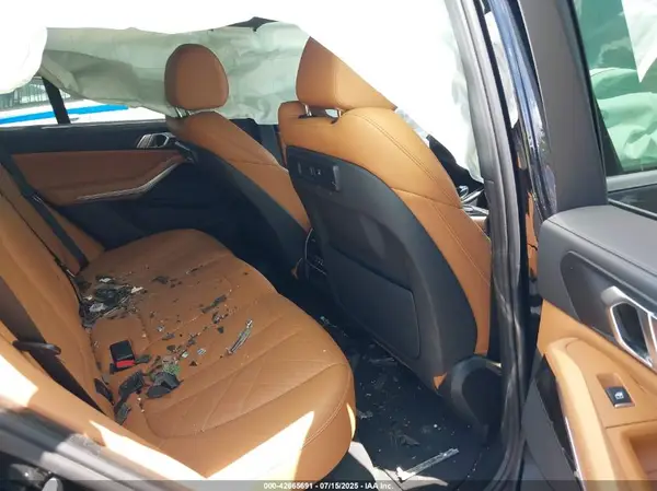 5UXTA6C01P9P38693 2023 BMW X5 - Image 8