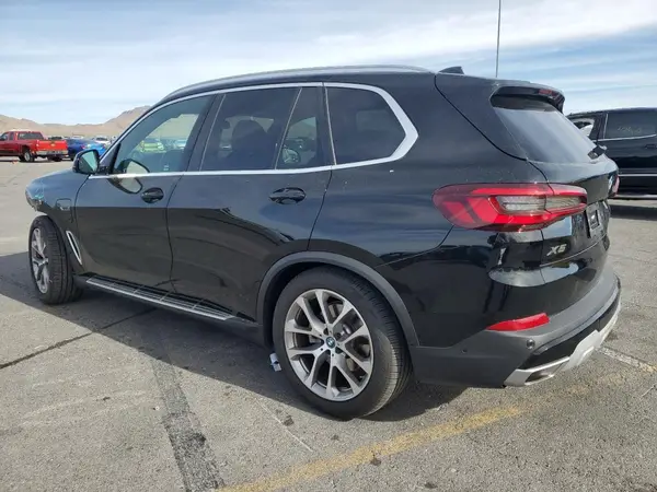 5UXTA6C01P9P57261 2023 BMW X5 - Image 2