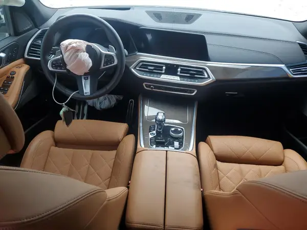 5UXTA6C01P9R10267 2023 BMW X5 - Image 8