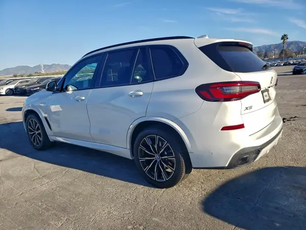 5UXTA6C02M9E74866 2021 BMW X5 - Image 2