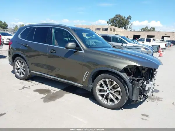 5UXTA6C02M9F01452 2021 BMW X5 - Image 1