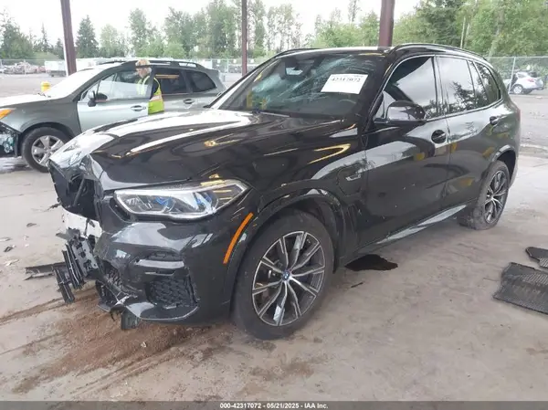 5UXTA6C02N9L02576 2022 BMW X5 - Image 2