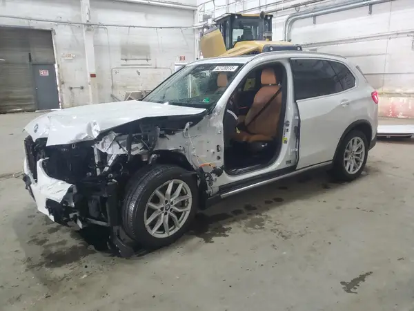 5UXTA6C02N9L87936 2022 BMW X5 - Image 1