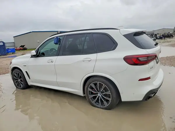 5UXTA6C02P9N58042 2023 BMW X5 - Image 2