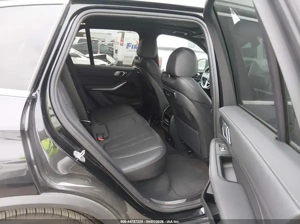5UXTA6C02P9P07503 2023 BMW X5 - Image 8