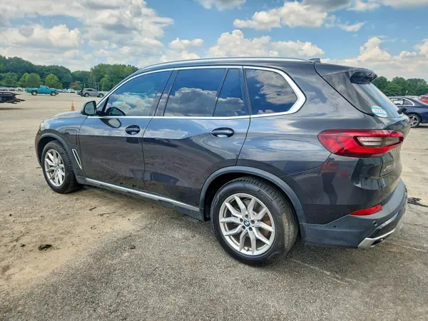 5UXTA6C03M9G35774 2021 BMW X5 - Image 2
