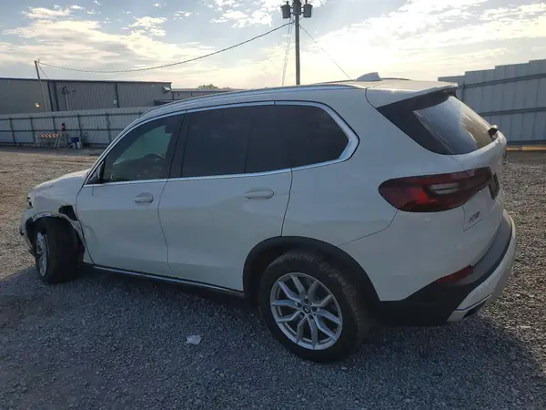 5UXTA6C03N9M39672 2022 BMW X5 - Image 2