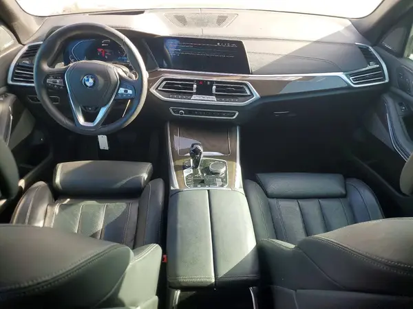 5UXTA6C03N9M39672 2022 BMW X5 - Image 8