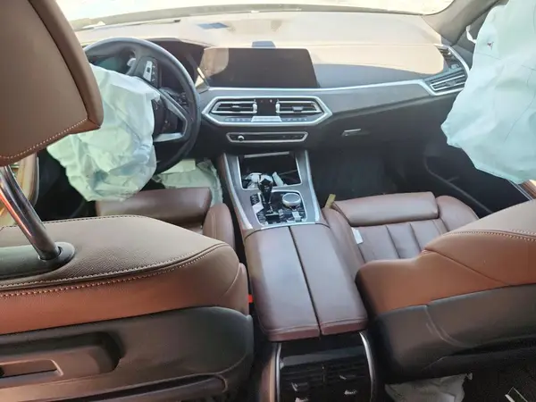 5UXTA6C03N9M61624 2022 BMW X5 - Image 8