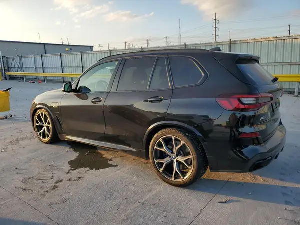 5UXTA6C03N9M65155 2022 BMW X5 - Image 2