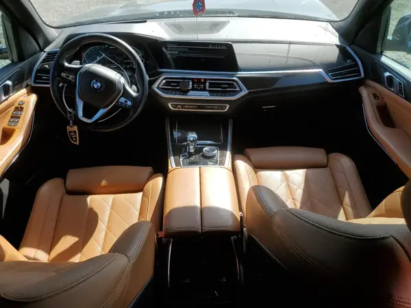 5UXTA6C03P9N74816 2023 BMW X5 - Image 8