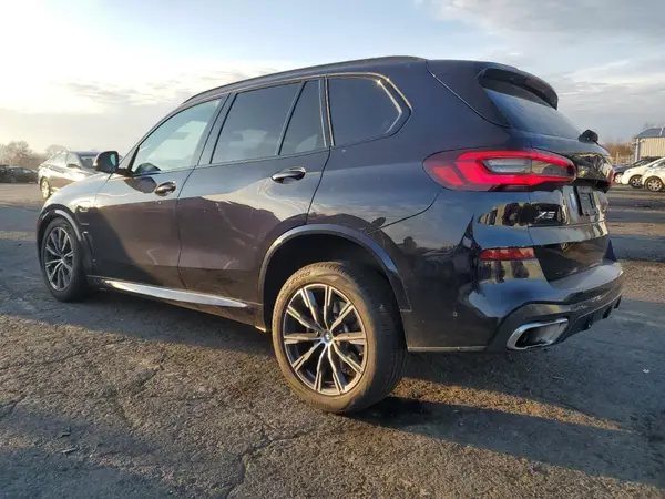 5UXTA6C03P9N95925 2023 BMW X5 - Image 2