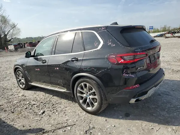 5UXTA6C03P9P26996 2023 BMW X5 - Image 2