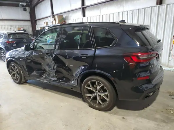 5UXTA6C03P9R22002 2023 BMW X5 - Image 2
