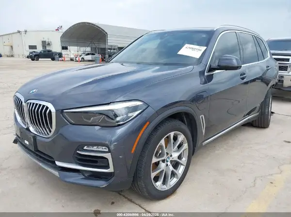 5UXTA6C04M9D34382 2021 BMW X5 - Image 2