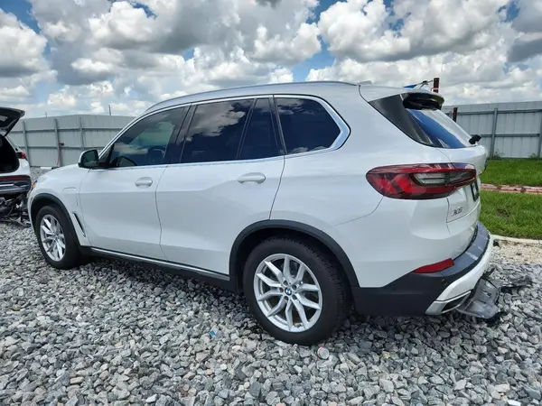 5UXTA6C04M9F10427 2021 BMW X5 - Image 2