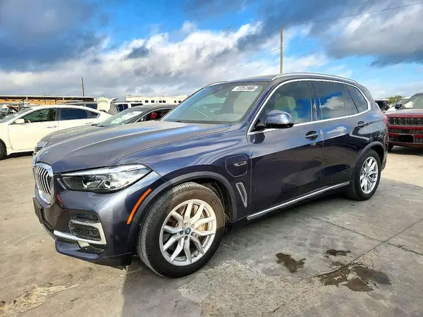5UXTA6C04N9K88762 2022 BMW X5 - Image 1