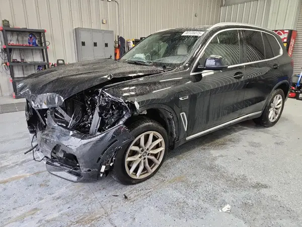 5UXTA6C04N9L06936 2022 BMW X5 - Image 1