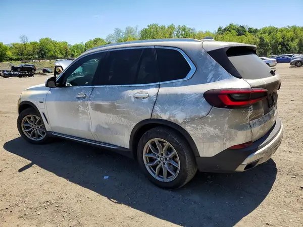 5UXTA6C04N9L20528 2022 BMW X5 - Image 2