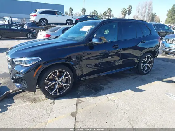 5UXTA6C04P9S05902 2023 BMW X5 - Image 2