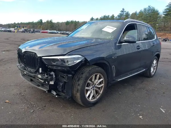 5UXTA6C05N9K75681 2022 BMW X5 - Image 2