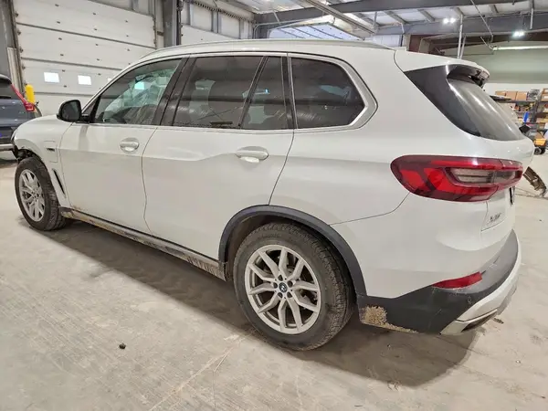 5UXTA6C05N9L36544 2022 BMW X5 - Image 2