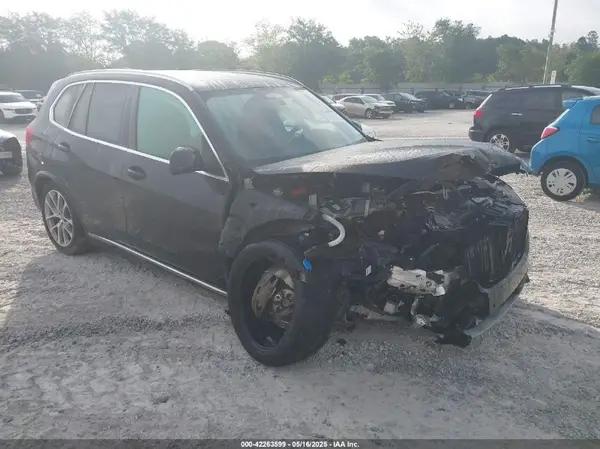 5UXTA6C05N9M17771 2022 BMW X5 - Image 1