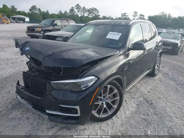5UXTA6C05N9M17771 2022 BMW X5 - Image 2