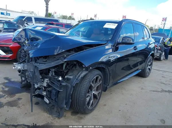 5UXTA6C05N9M49653 2022 BMW X5 - Image 2