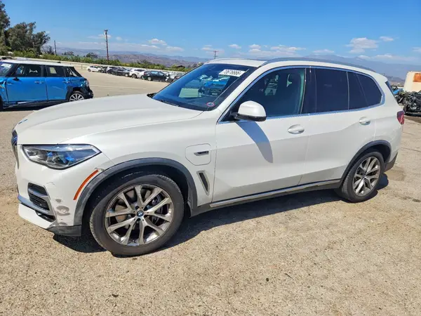 5UXTA6C05P9P57702 2023 BMW X5 - Image 1