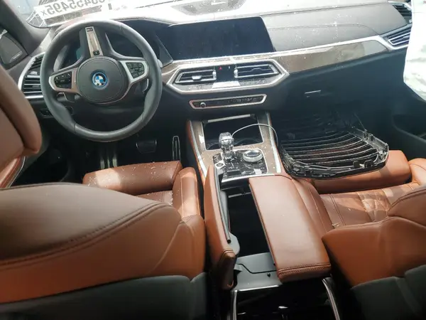 5UXTA6C05P9R87000 2023 BMW X5 - Image 8