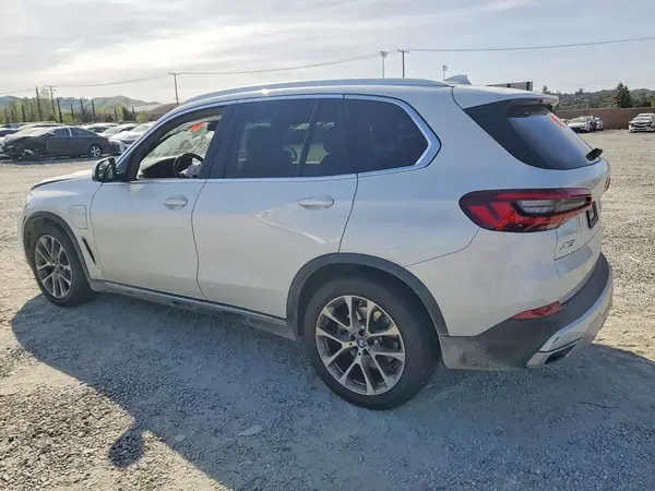 5UXTA6C06M9D34268 2021 BMW X5 - Image 2