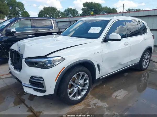5UXTA6C06M9E96787 2021 BMW X5 - Image 2