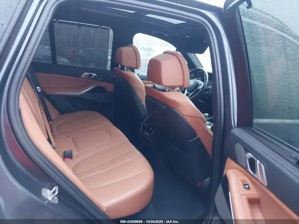 5UXTA6C06M9F42425 2021 BMW X5 - Image 8