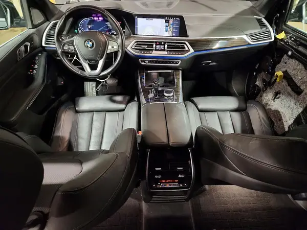 5UXTA6C06M9G08018 2021 BMW X5 - Image 8