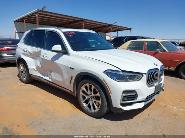5UXTA6C06N9L85008 2022 BMW X5 - Image 1