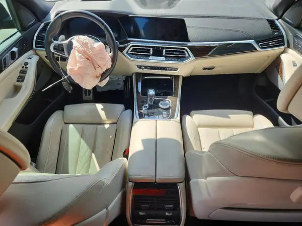 5UXTA6C06P9R96515 2023 BMW X5 - Image 8